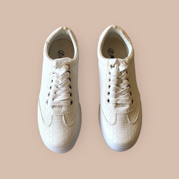 Nasty Gal Faux Croc Leather Platform Sneakers Size US 8/ UK 6 White - Picture 2 of 10